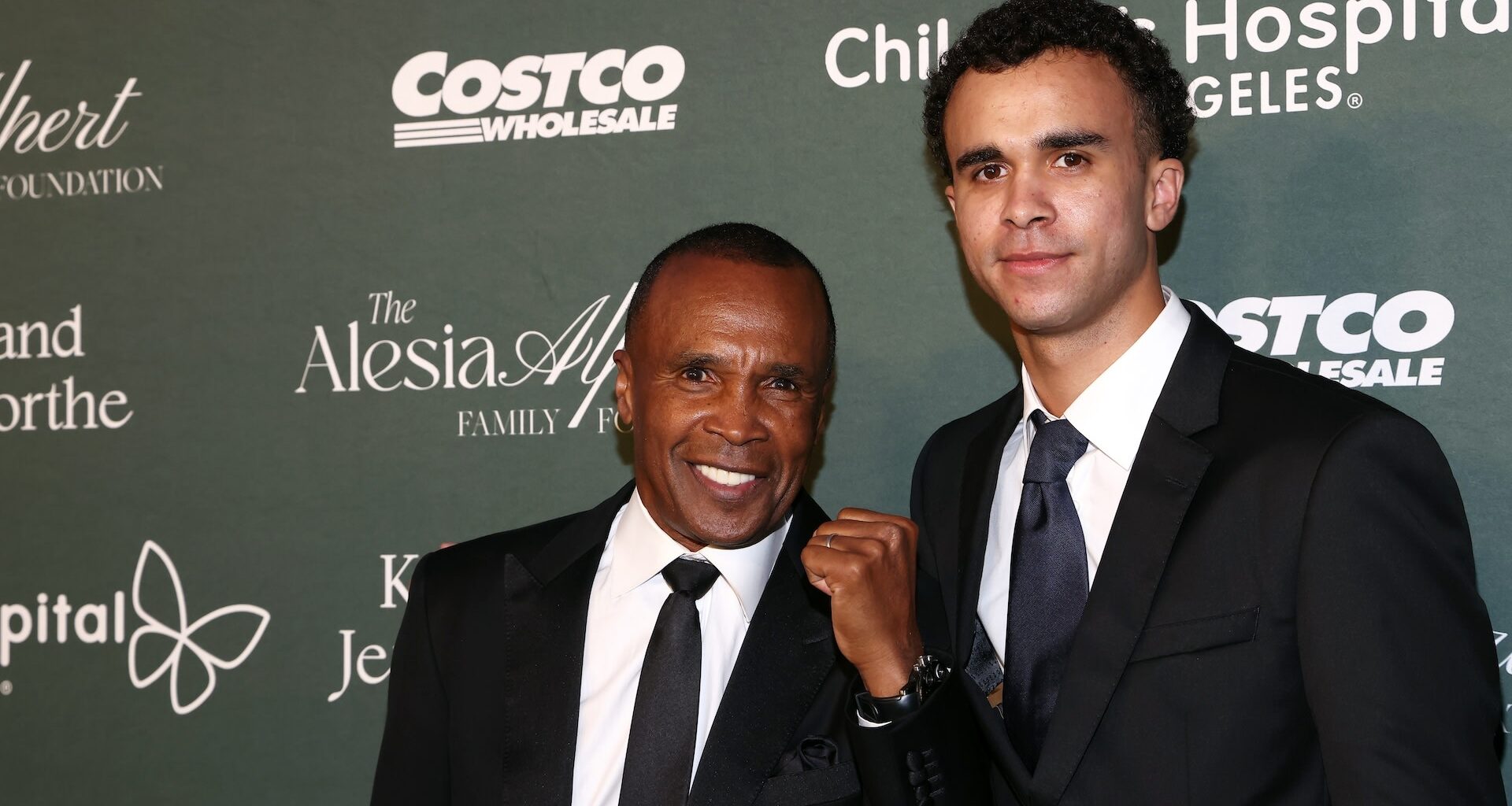 (L-R) Sugar Ray Leonard and his son Daniel.