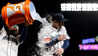 Seattle Mariners rookie Colt Emerson rips HR for 1st hit