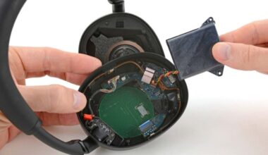 iFixit Is Ranking Wireless Headphones Now and It Just Crowned a Repairable King