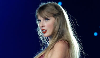 Taylor Swift's May 2 Countdown Clock Ends, Fans Theorize Why Nothing Was Announced - Just Jared - Celebrity News and Gossip