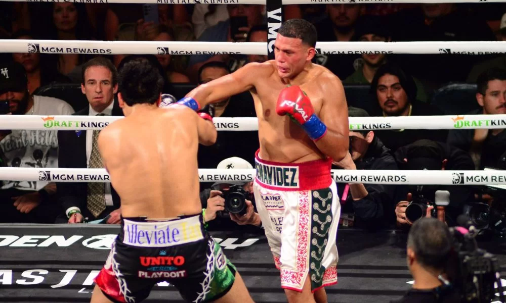 Benavidez-Moves-Up,-Breaks-Down-Ramirez-for-Cruiserweight-Gold.jpg