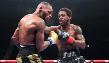 Keyshawn-Davis-Closes-Strong,-Defeats-Nahir-Albright-by-Decision.jpg