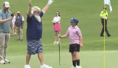 John Daly picks kid out of crowd to hit putt after knocking it close, kid drains it like a pro – Australian Golf Digest