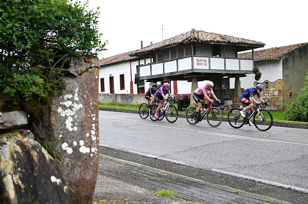 the breakaway on stage 6 of the 2026 vuelta feminina