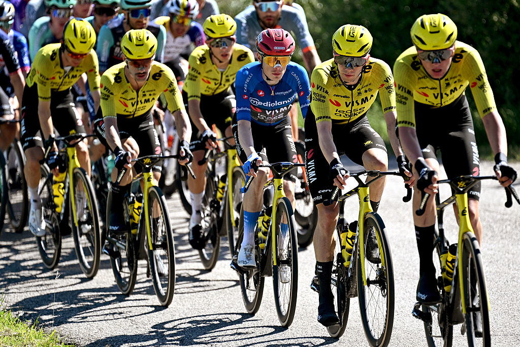 FERMO, ITALY - MAY 16: (L-R) Jonas Vingegaard of Denmark - Blue Mountain Jersey and Bart Lemmen of Netherlands and Team Visma | Lease a Bike compete during the 109th Giro d&amp;apos;Italia 2026, Stage 8 a 156km stage from Chieti to Fermo 315m / #UCIWT / on May 16, 2026 in Fermo, Italy. (Photo by Tim de Waele/Getty Images)
