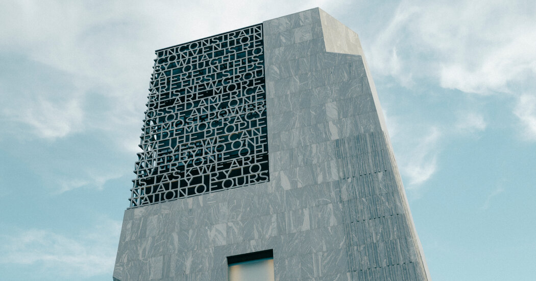 Obama Center’s Two Sides: A Lovely Park and a Forbidding Tower