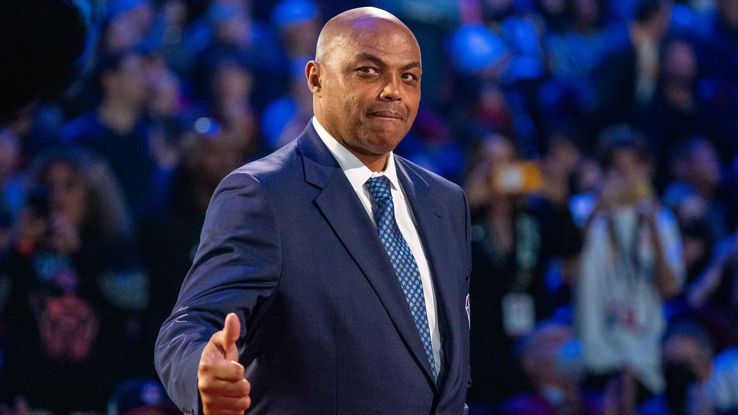 Charles Barkley Says There’s Only One Logical Move Left for Lakers’ LeBron James