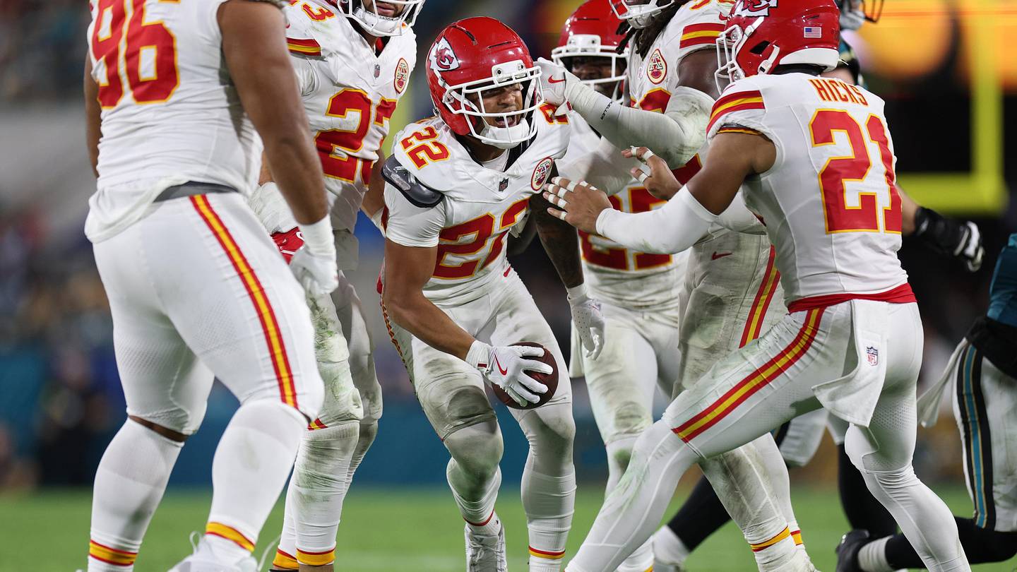 NFL Coach: “Watson and McDuffie Additions Will Impact Rams Defense More Than Myles Garrett”