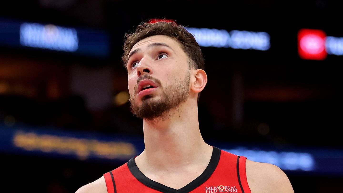 WATCH: Rockets' Alperen Sengun Posts Videos of Offseason Workouts