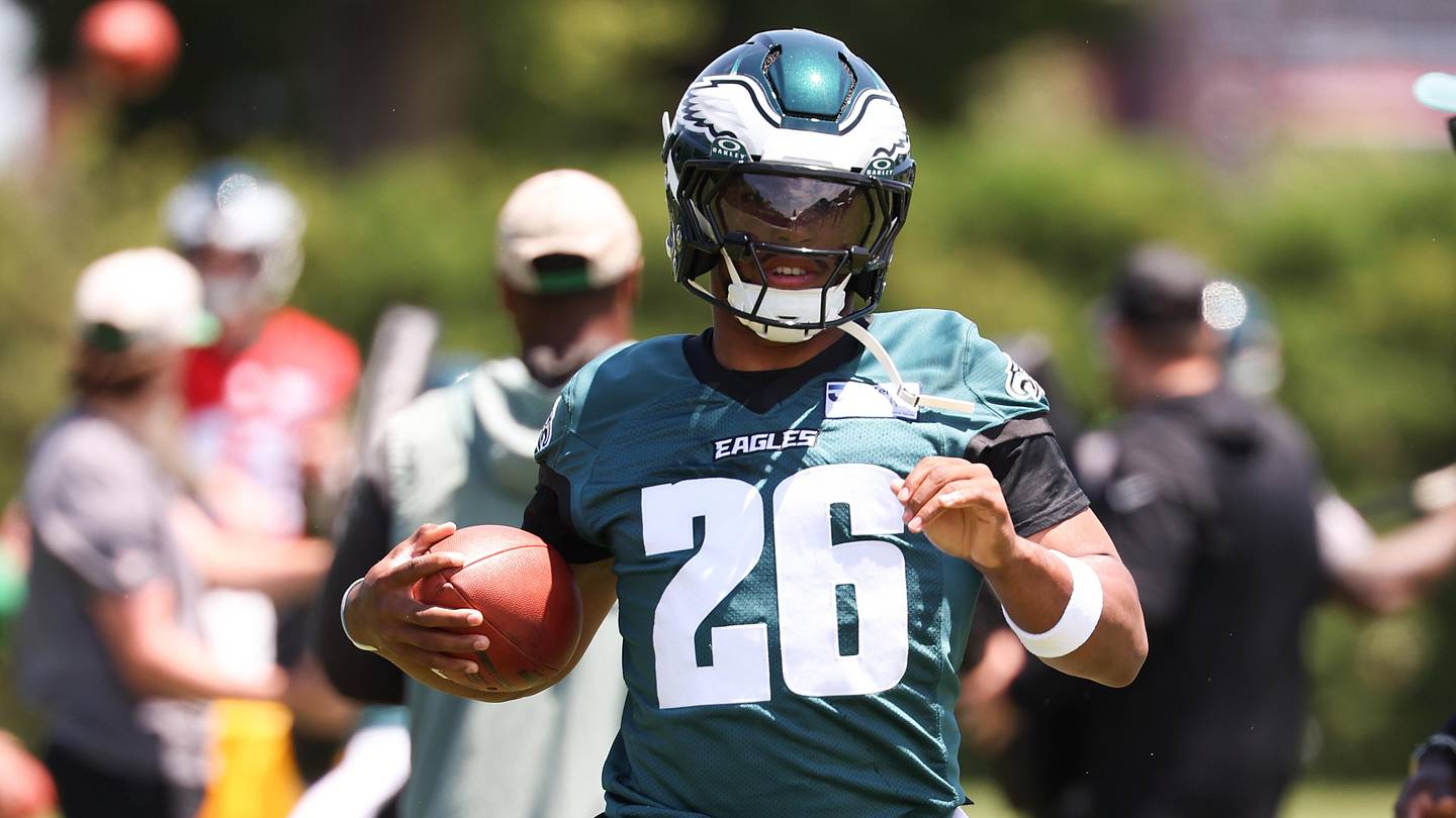 One Eagles Contract That Will Age Poorly in 2026: Why Saquon Barkley Has To Step Up
