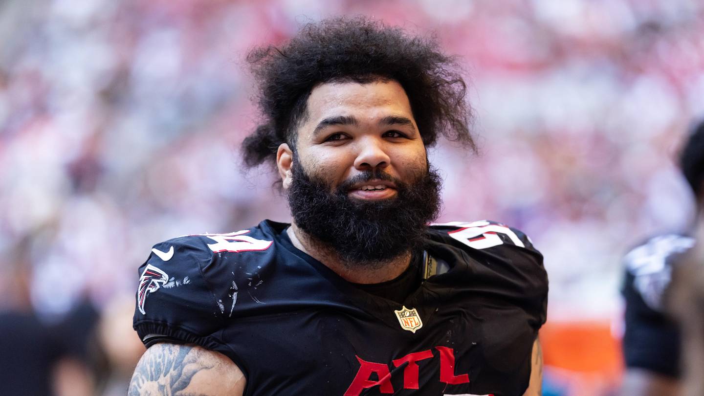 Inside Falcons DL LaCale London’s Unlikely Path From Honda to NFL Starter