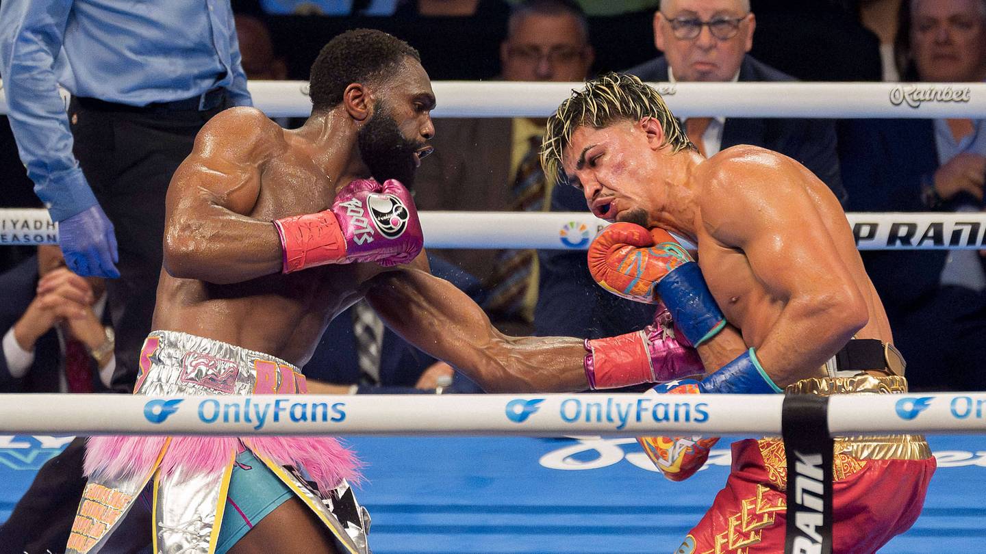 Xander Zayas vs Jaron Ennis Results: 'Boots' Digs Deep to Conquer a Second Division