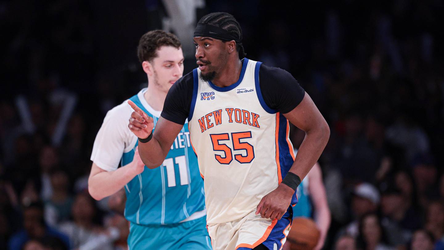Knicks Muddy Center Outlook Further With Ariel Hukporti Free Agency Decision