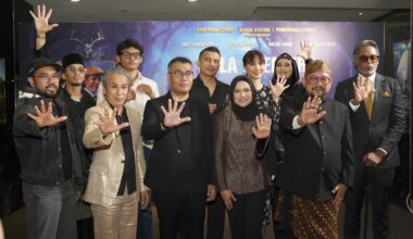 Malaysian comedy feature ‘5 Bomoh’ hits cinemas with star-studded cast, message against superstition (VIDEO)