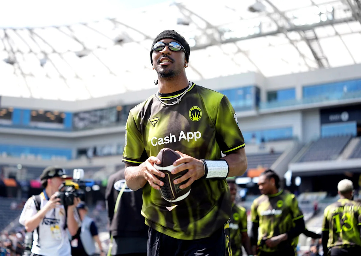 Watch: Jayden Daniels at U.S. World Cup opener with 2 other NFL QBs
