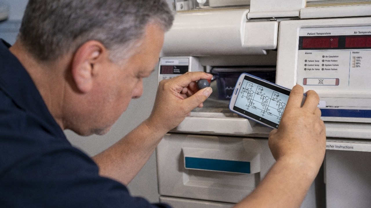 Zebra’s newest family of rugged healthcare mobile computers empower healthcare workers. Source: Zebra Technologies, with inputs from AI