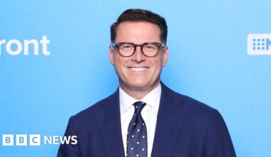 Top Australian TV star to leave job after Tommy Robinson interview, reports say - BBC