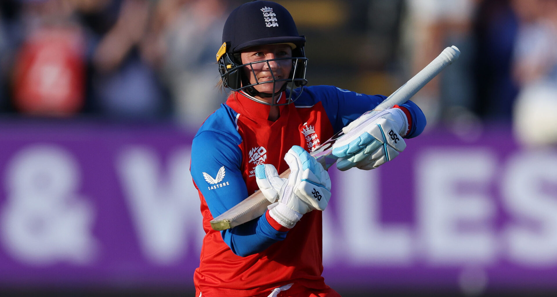 England's warning shot after new mum Wyatt-Hodge's record ton