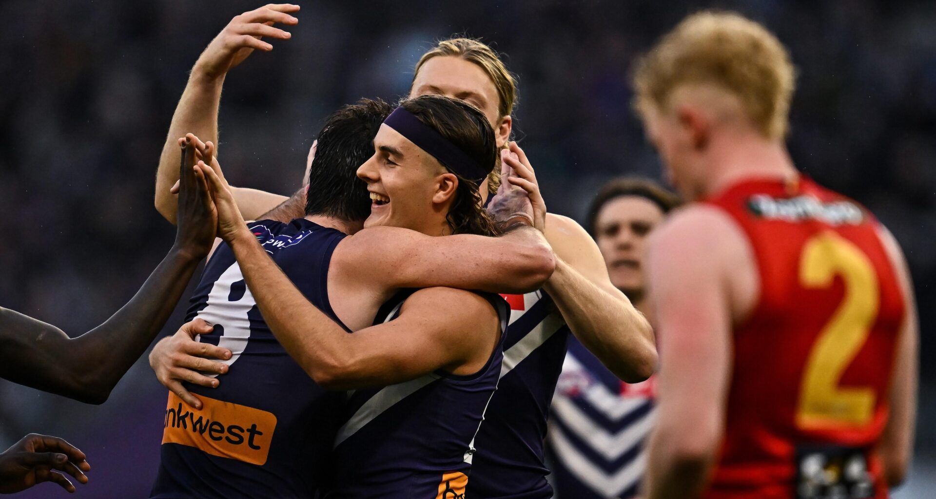 Dockers extend winning record with total eclipse of the Suns