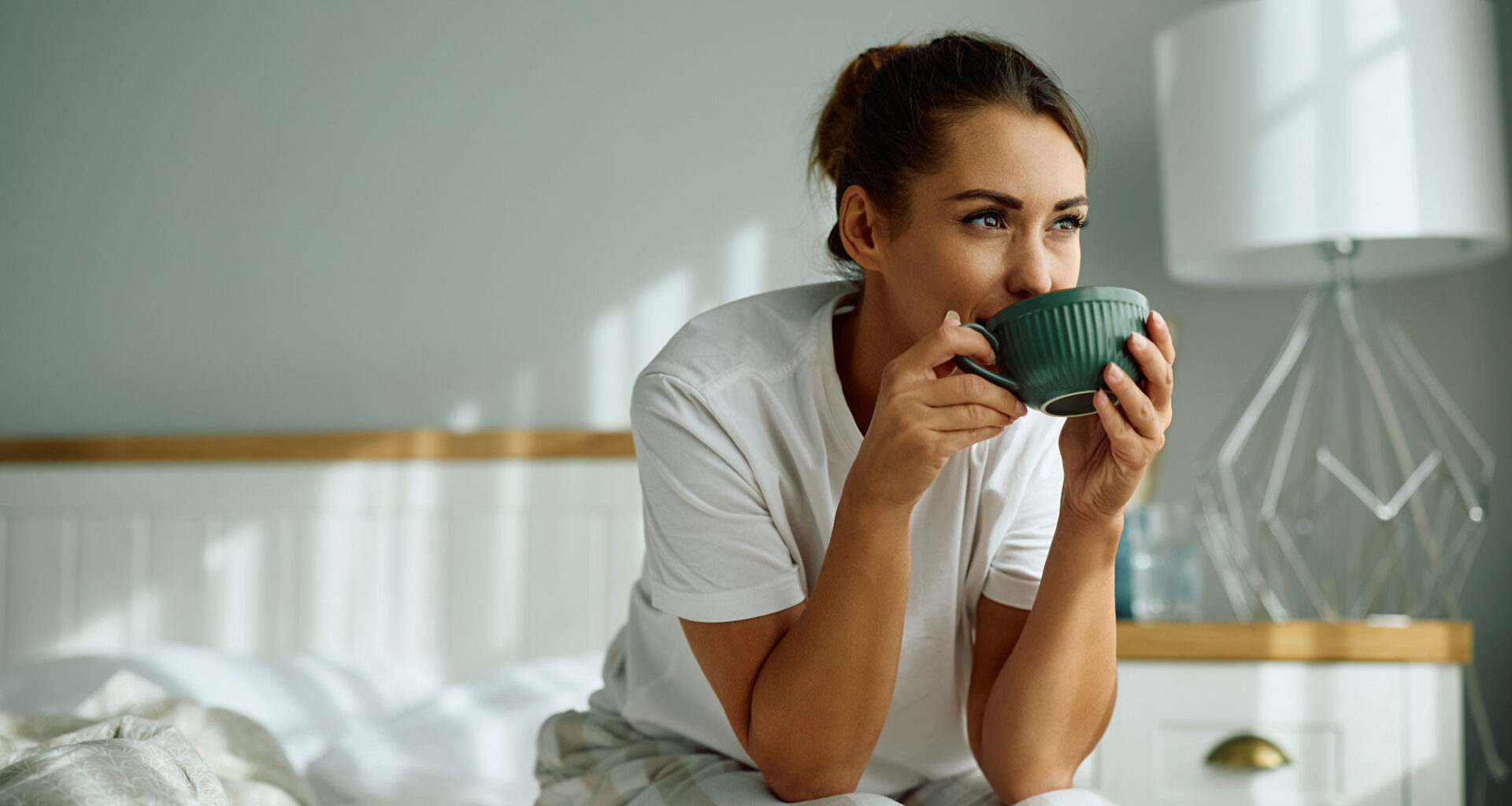 Adults With More Of This Vitamin Had Healthier Brain Scans, Study Finds - MindBodyGreen