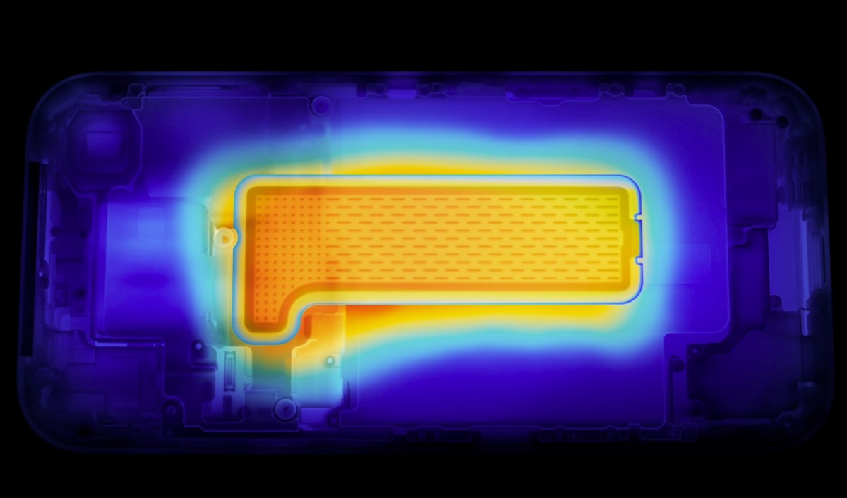 Vapor chamber on the iPhone 17 Pro
