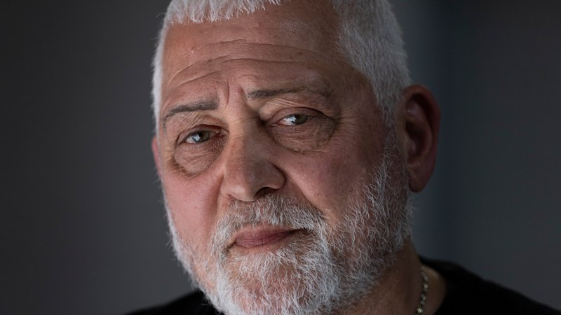 Mick Gatto arrested as police descend on Mount Martha property