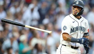 Mariners hit 3 HRs, beat Mets 8-3 for 8th straight win