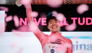 No, it's not 2021. Yes, that is Anna van der Breggen in pink.