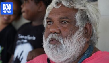 Nauiyu leaders race to bring services back online as first residents return to flood-ravaged community