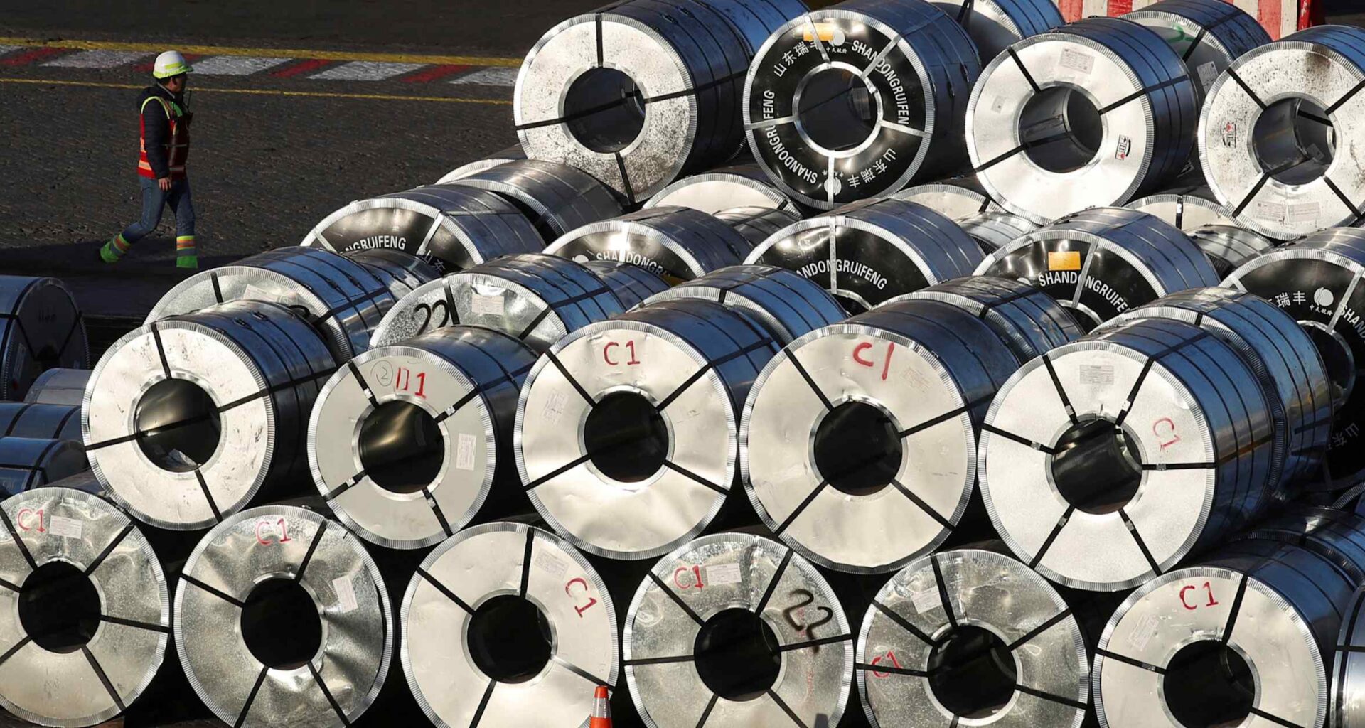 China pulled into public debate over subsidies by OECD report