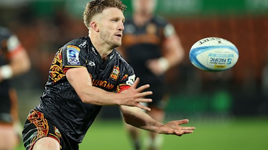 Damian McKenzie in action for the Chiefs.
