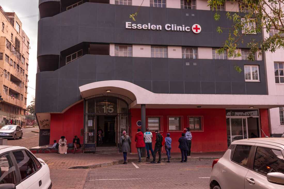 The Esselen Clinic, which is situated on the same street as the WITS RHI Women’s Health Clinic continues to operate with patients lining up outside on Esselen street, Hillbrow, Johannesburg, South Africa on May 25, 2026.