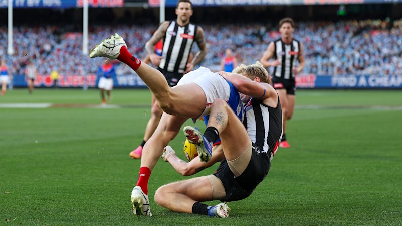 AFL King’s Birthday game: Melbourne Demons forward Brody Mihocek taken to hospital after injuring neck in awkward tackle against Collingwood Magpies