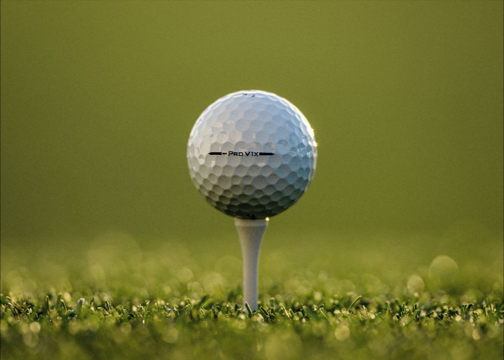 POSTON WINS MEMORIAL WITH NEW TITLEIST GEAR