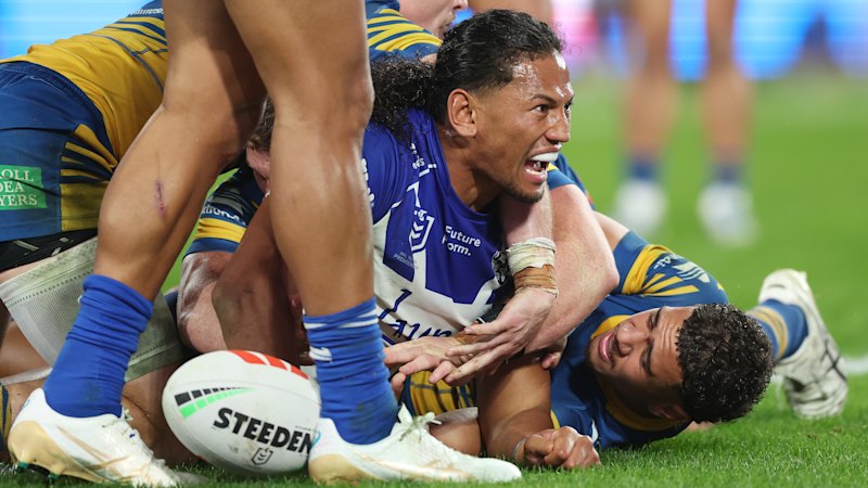 NRL 2026: Late drama as Stephen Crichton penalty goal keeps Canterbury Bulldogs’ season alive