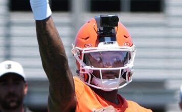 “Watson’s Final Shot”: NFL Analyst Keeping an Eye on Cleveland Browns QB Deshaun Watson During Mandatory Minicamp This Week