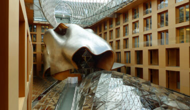 "The Century of Gehry": Frank Gehry Retrospective Opens at the Serralves Museum in Porto