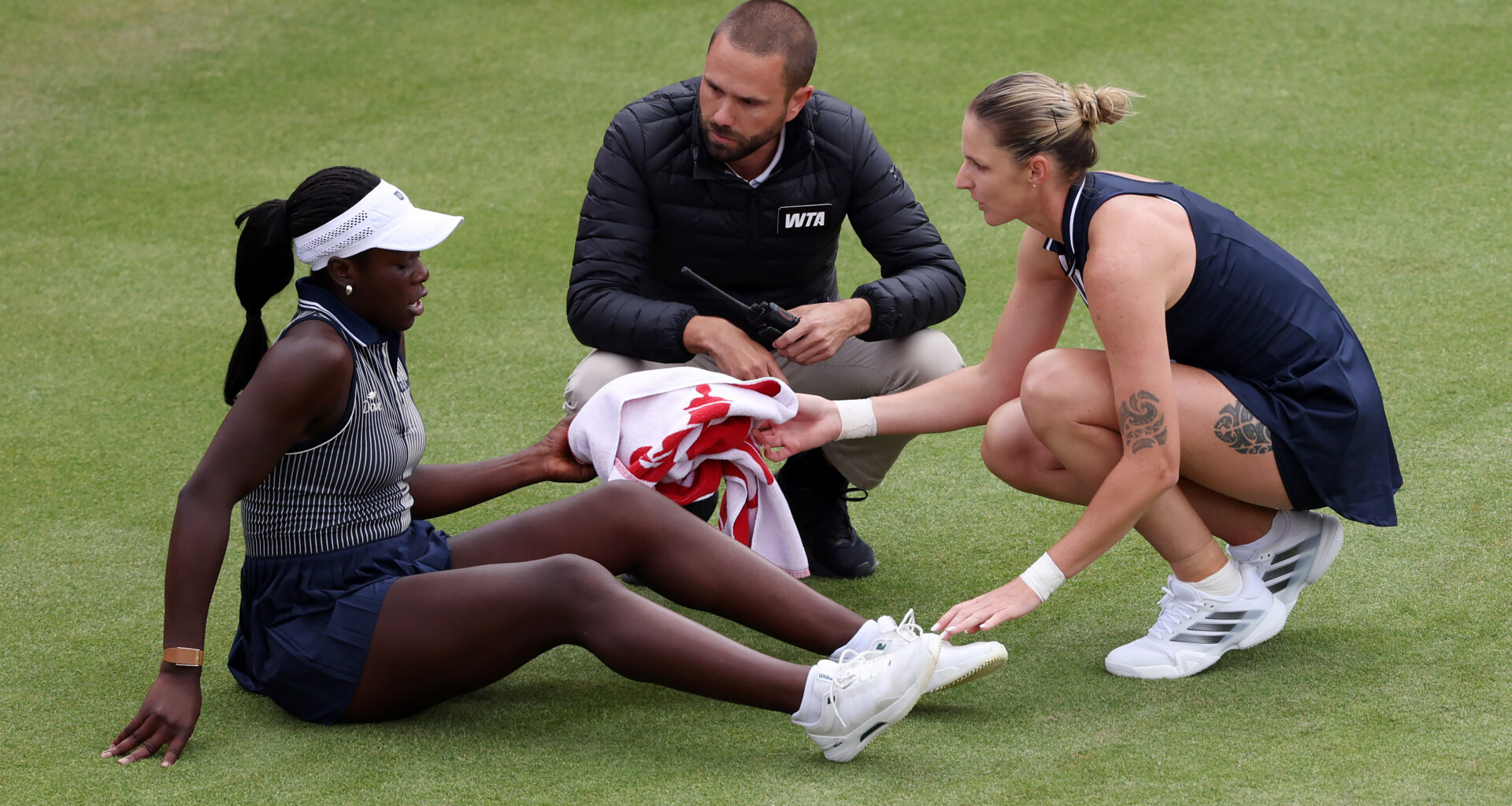 Pliskova advances to Queen's quarterfinals after Mboko retires