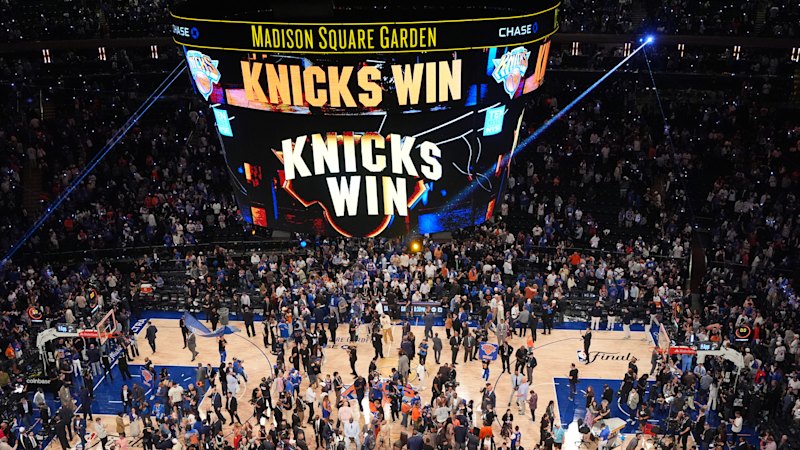 New York Knicks vs San Antonio Spurs: Knicks up 3-1 after record-breaking 29-point comeback; Taylor Swift, Sandler lead celeb attendees