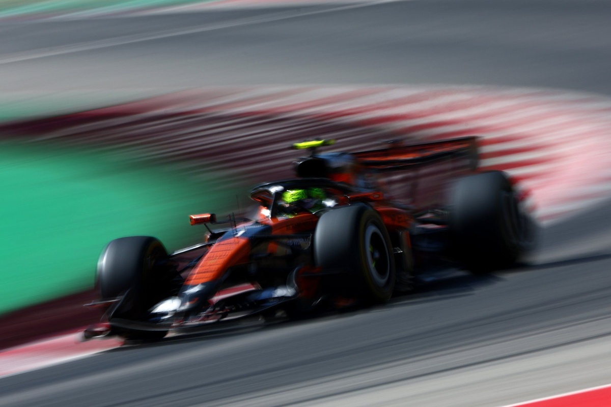 F1 Barcelona GP: Lando Norris edges 0.009s clear of George Russell