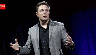 World’s first trillionaire Elon Musk explains why AI will make money useless: ‘Robots will run …’