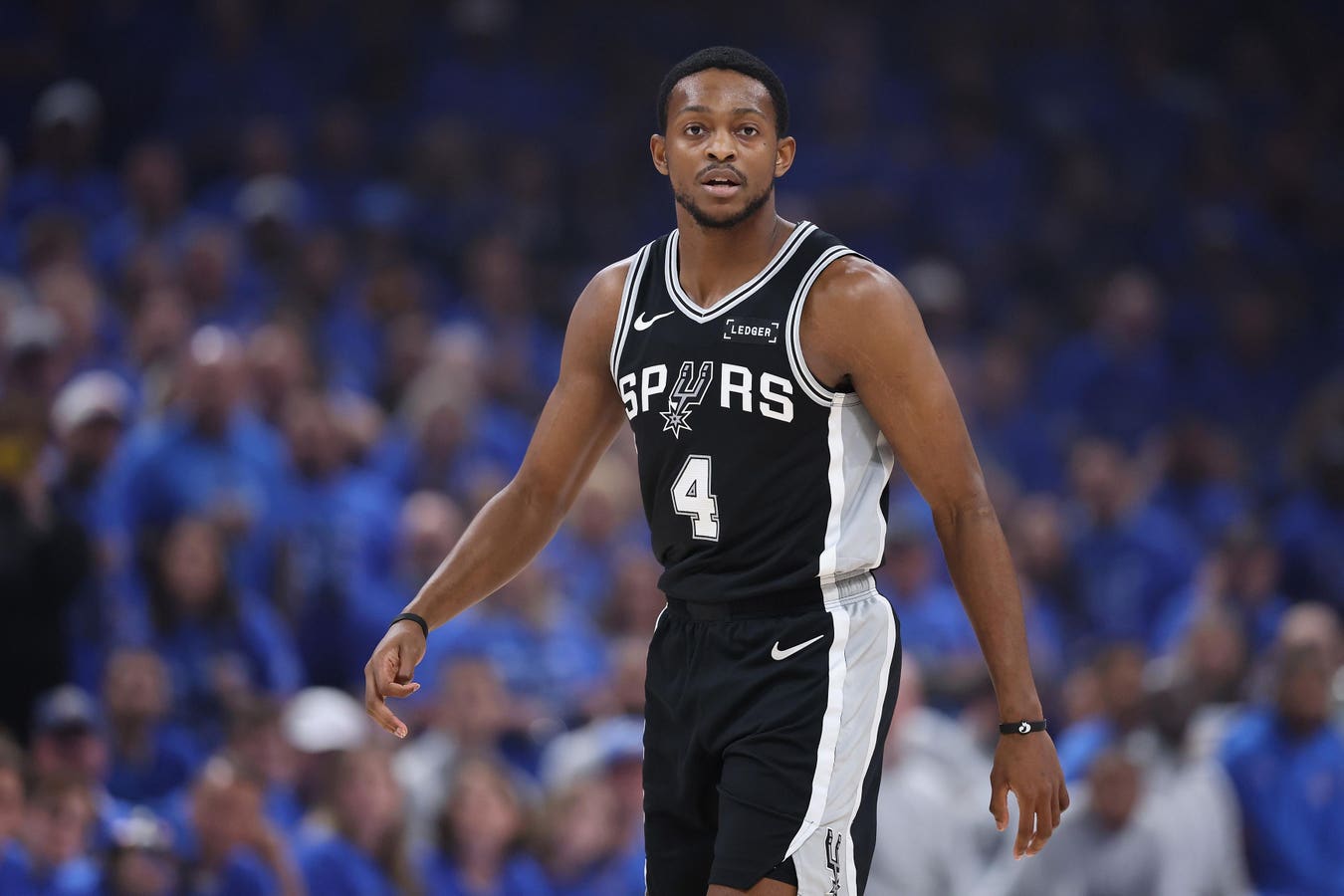 Why The San Antonio Spurs Don’t Need To Trade De’Aaron Fox—Yet