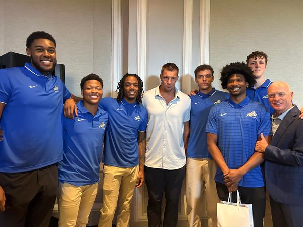 Rob Gronkowski delivers leadership lessons to FGCU men's basketball