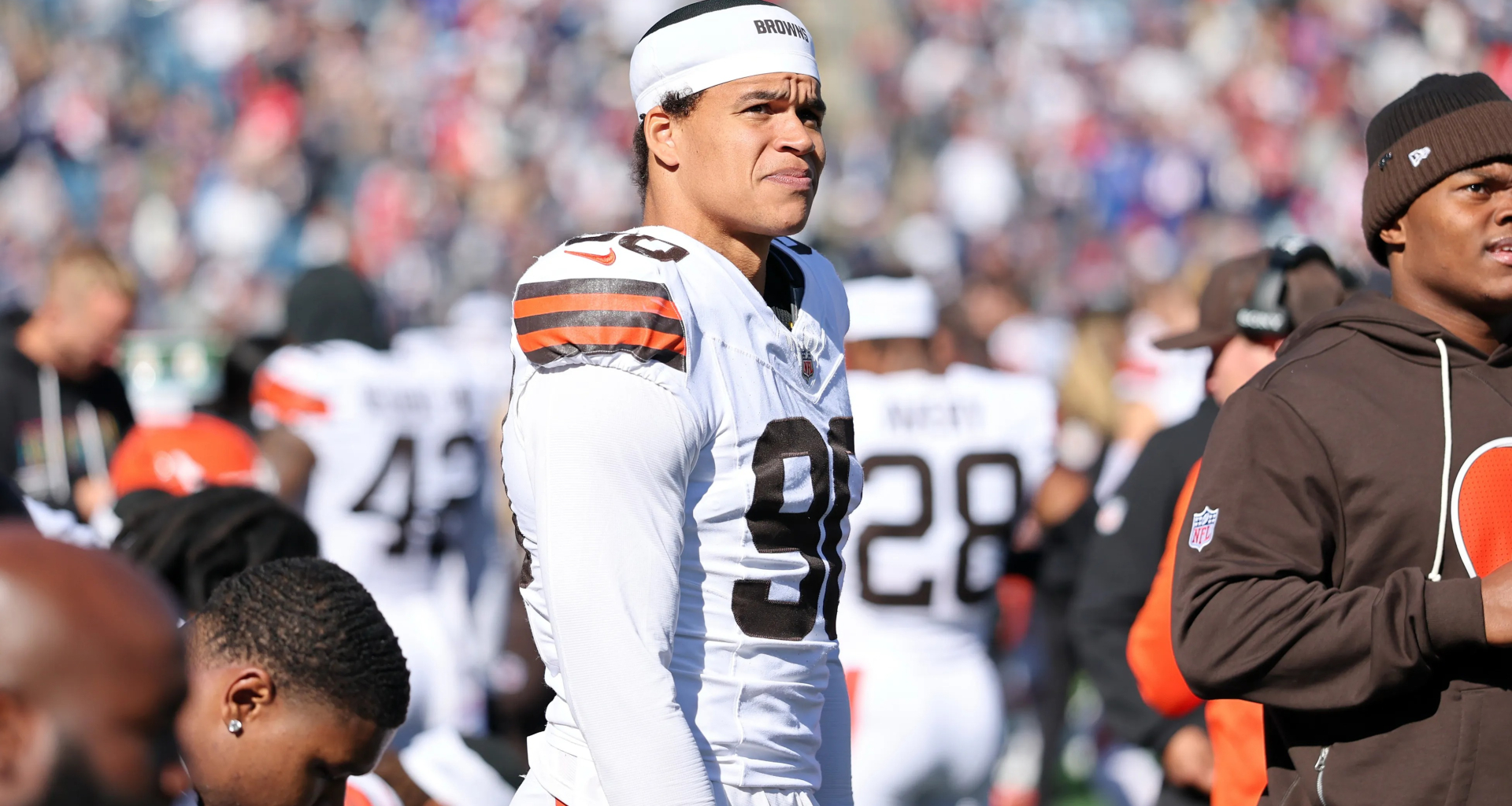 Eagles, Bears and Browns pass rusher abruptly retires from NFL at 27 after minicamp no-show
