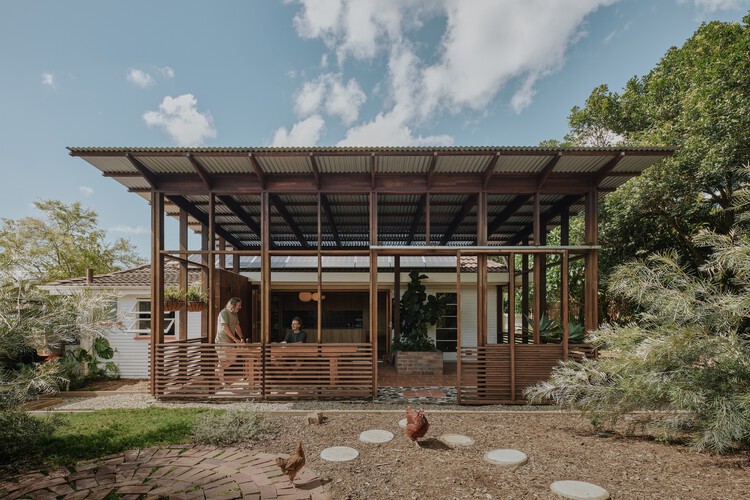 Designing for Chickens: Rethinking How Humans and Animals Share Space - Image 7 of 50