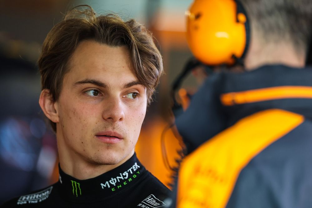 Could Piastri have his head turned by an offer from Red Bull?