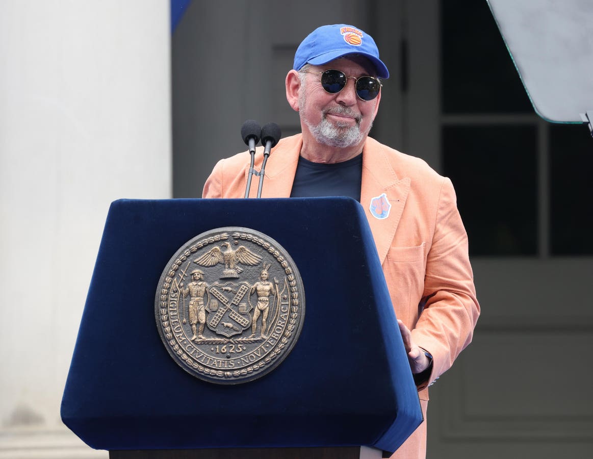 Knicks Owner James Dolan Takes Swipe At Mamdani At Championship Parade