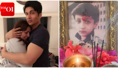 Shekhar Suman recalls father detecting son Aayush's illness, says wife Alka heard his voice years after his death: 'He will come back as Adhyayan's son' | Hindi Movie News