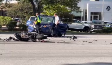 Schaumburg motorcycle crash: 2 people riding motorcycle killed in crash at Golf Road and Commons Drive, police say