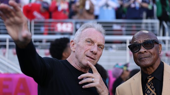 Joe Montana (left) is one of the biggest names in NFL history.